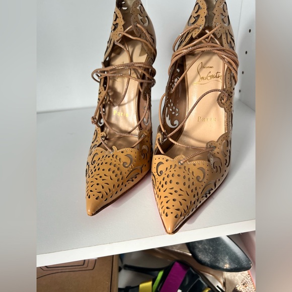 Christian Louboutin Impera - Picture 2 of 6